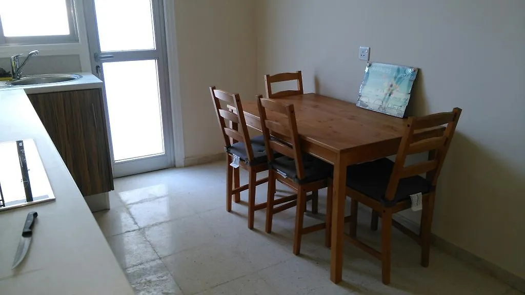 Apartament Modern City Center Apt Larnaca Cypr